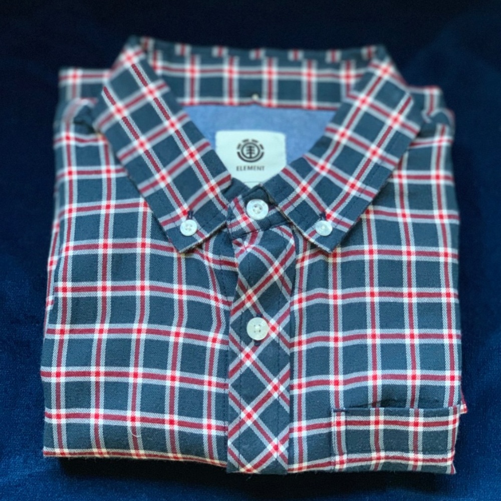 Boys Element Button Down Shirt Sz. Med.